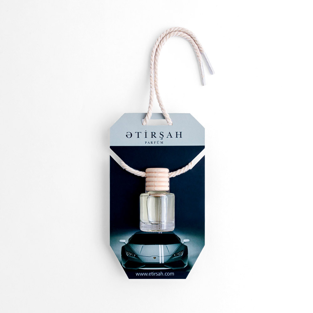 Armani Prive Fil Rouge